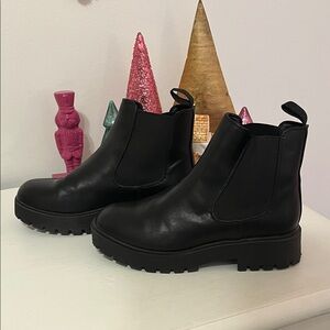Black Chelsea Boots